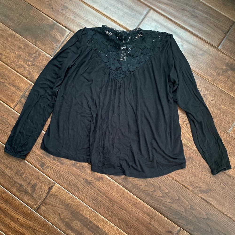 Women’s Lace Blouse